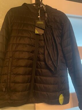 Outdoor Ventures Lightweight Packable Black Puffer Jacket